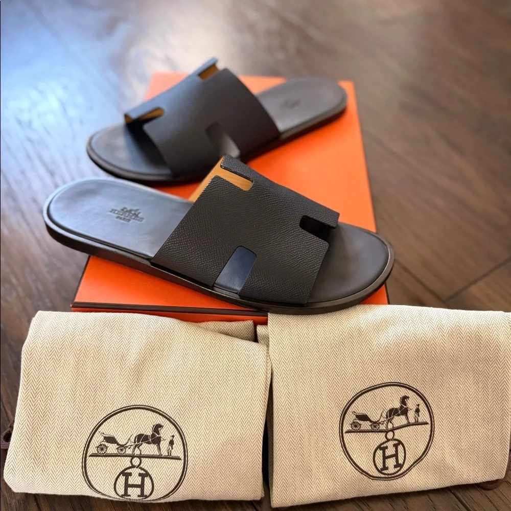 Hermes Izmir Sandal - Men’s size 10 US (Euro 43)